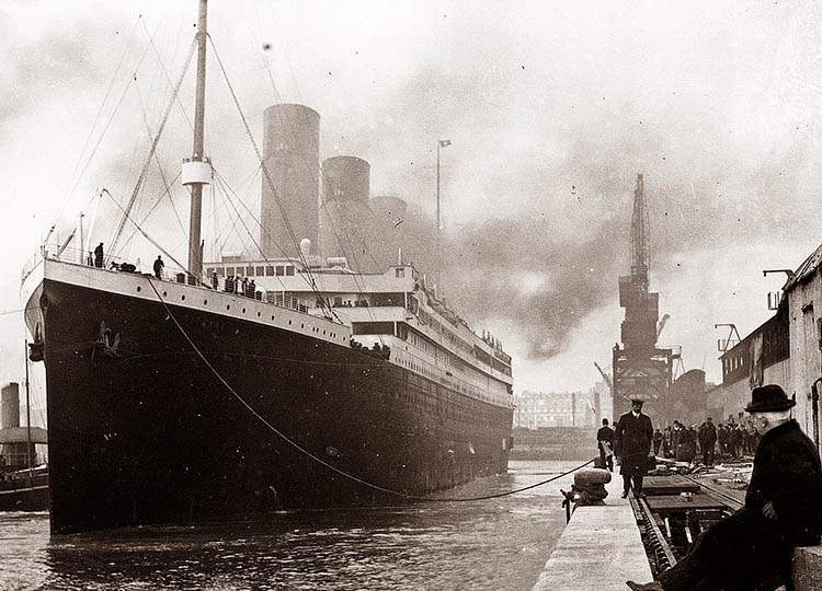 statek Titanic Southampton Anglia Morgan Robertson Titan