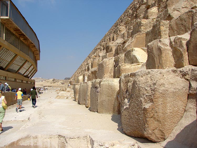 piramidy egipskie ciekawostki Giza Egipt piramida Cheopsa