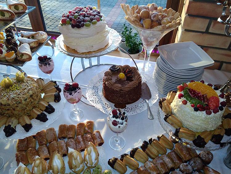 ciasto weselne rodzaje ciast sale sala weselna para młoda ślub sweet table atrakcje weselne śląskie