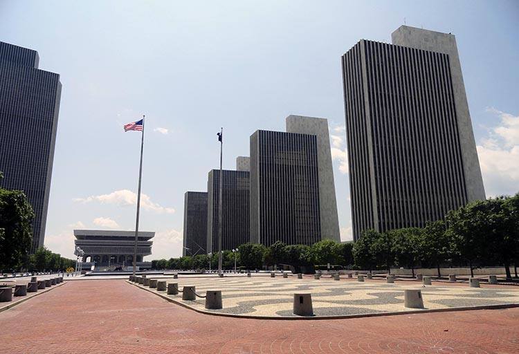 Empire State Plaza miasto Albany Nowy Jork USA ciekawostki atrakcje