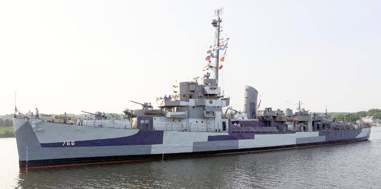 USS Slater Albany Nowy Jork USA ciekawostki atrakcje