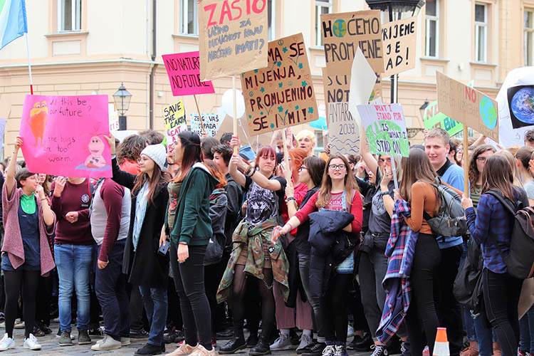 Zagrzeb protest uczniów strajk rodzaje strajków ciekawostki strajki przykłady historia