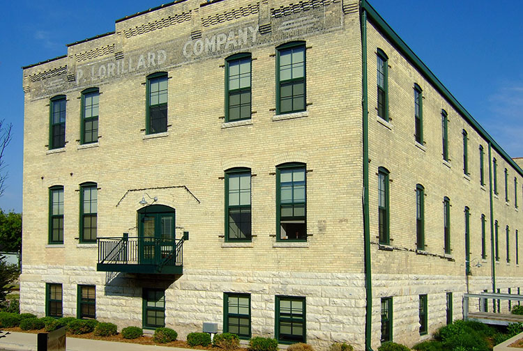 American Tobacco historia papierosa