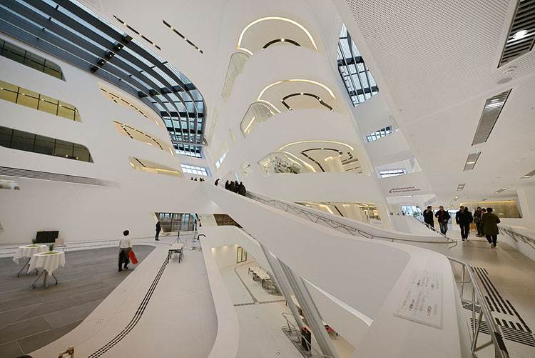 Wiedeń biblioteka Zaha Hadid