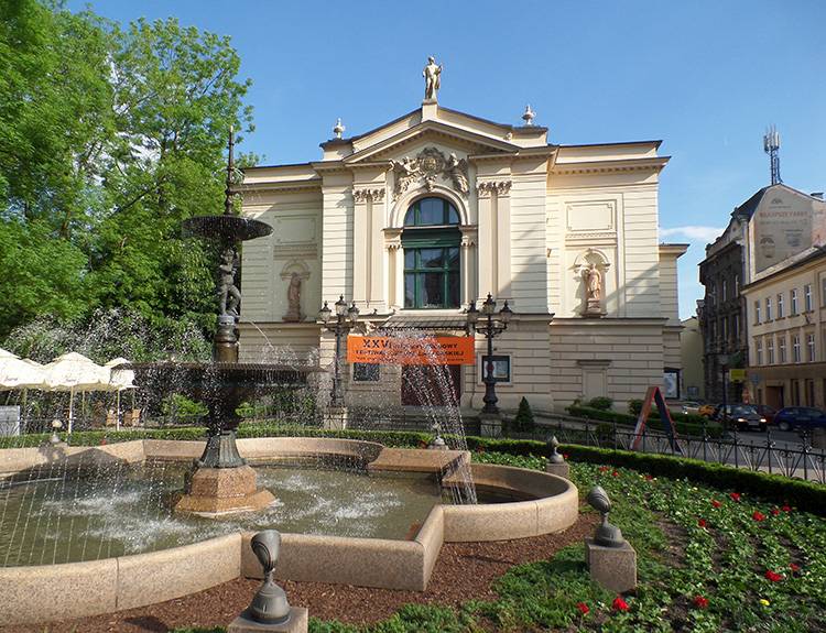 Teatr Polski Bielsko-Biała ciekawostki atrakcje zabytki