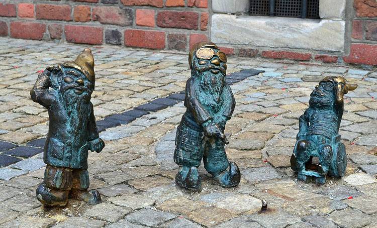 Wrocław krasnal krasnale krasnoludek krasnoludki ciekawostki elfy skrzaty