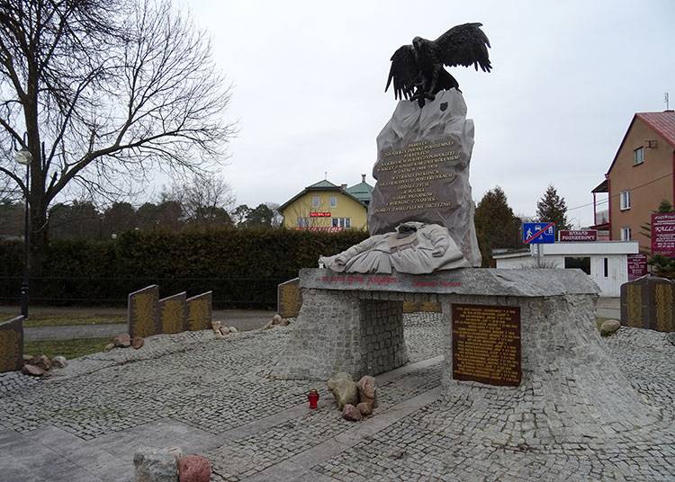 pomnik Augustów ciekawostki atrakcje