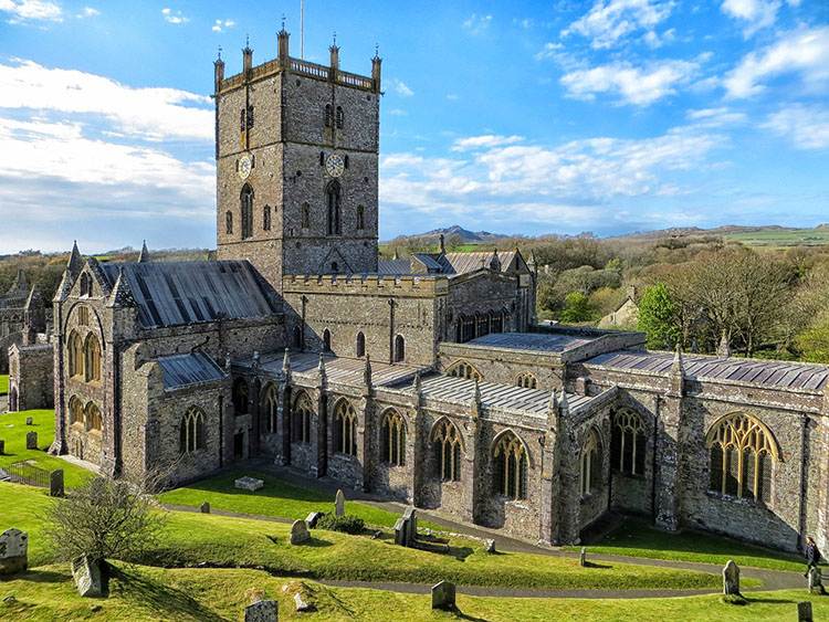 katedra St Davids Walia ciekawostki zabytki atrakcje