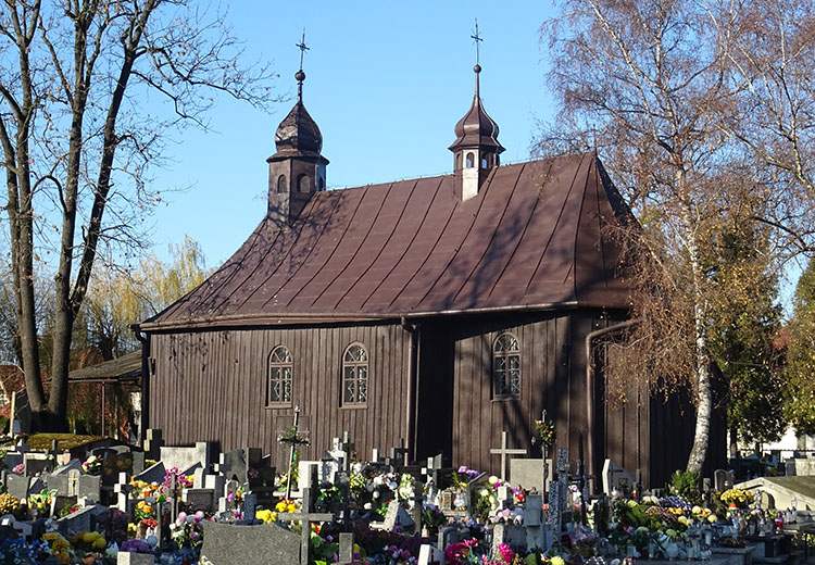 drewniany kościół św Heleny Nowy Sącz ciekawostki zabytki