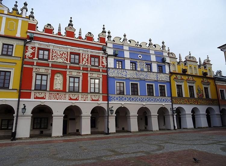 kamienice rynek Zamość ciekawostki zabytki województwo lubelskie atrakcje