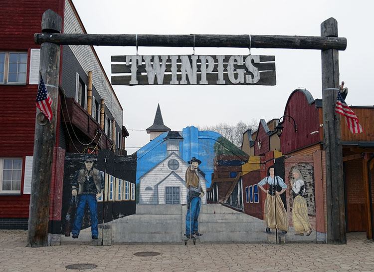 wejście do Twinpigs w Żorach