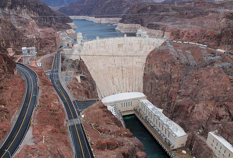 Hoover Dam zapora Hoovera Nevada ciekawostki USA atrakcje