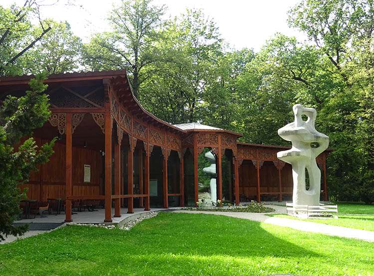 rzeźba inhalatorium Park Zdrojowy w Jastrzębiu Zdroju