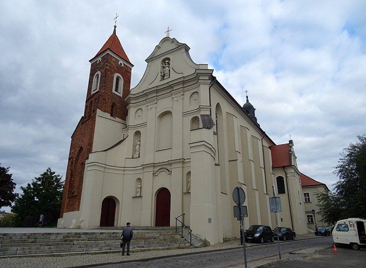 kościół Franciszkanów Gniezno ciekawostki atrakcje zabytki