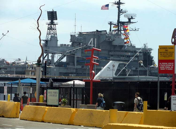 lotniskowiec USS Midway atrakcje
