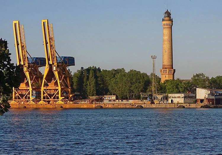 Świnoujście ciekawostki atrakcje latarnia morska