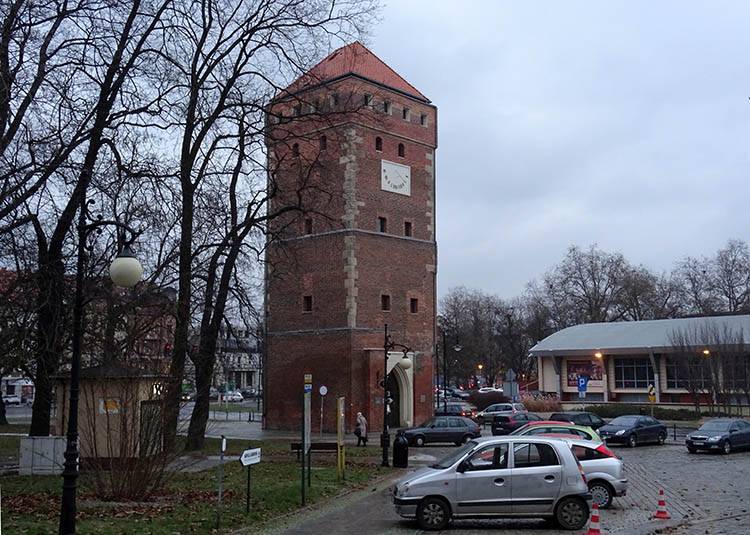 Wieża Bramy Głogowskiej Legnica ciekawostki atrakcje zabytki Legnicy