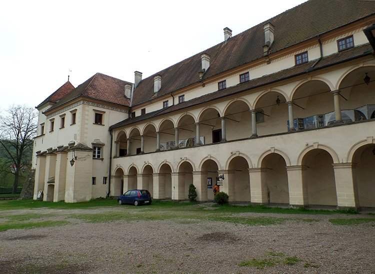 zamek Sucha Beskidzka ciekawostki