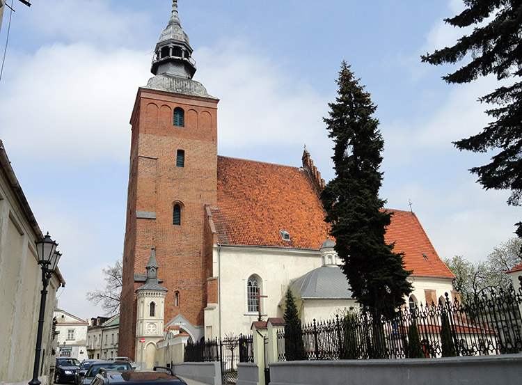 kościół farny Piotrków Trybunalski ciekawostki