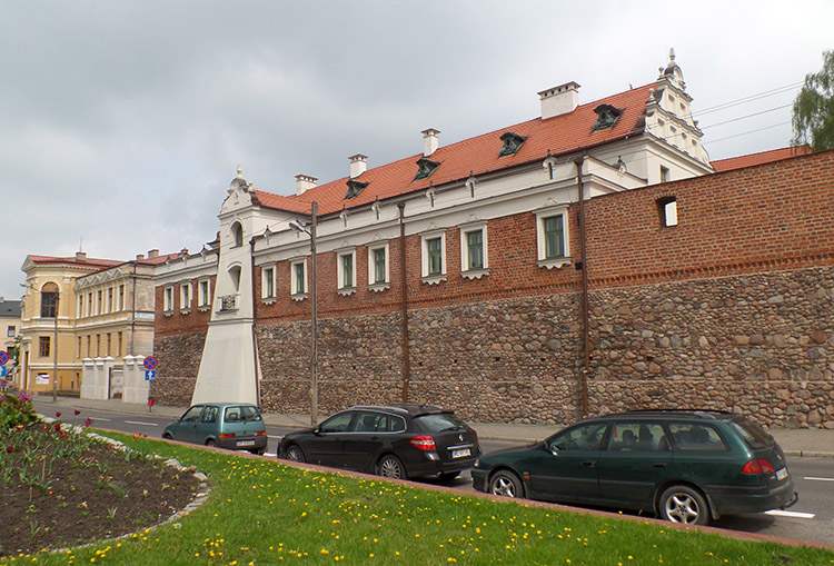 mury miejskie Piotrków Trybunalski ciekawostki