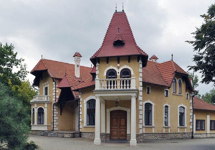 Pałacyk Oborskich w Mielcu zabytki atrakcje Mielca woj. podkarpackie