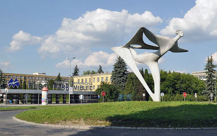 rzeźba Lot Mielec ciekawostki zabytki atrakcje