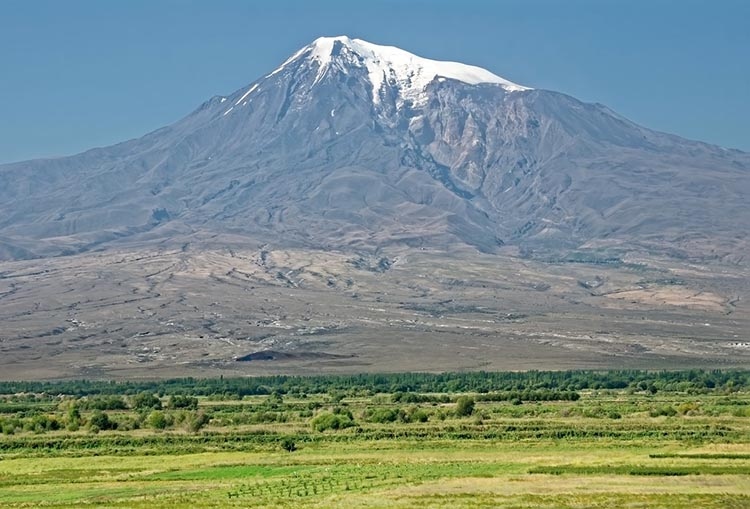 góra Ararat Turcja Armenia ciekawostki zabytki atrakcje historia