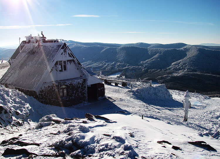 zima śnieg góra góry Bieszczady ciekawostki