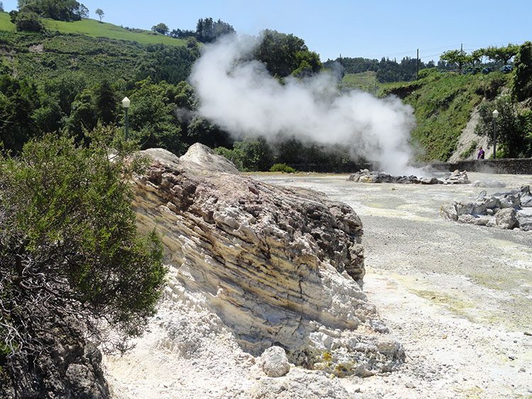 Furnas wody geotermalne Sao Miguel Azory ciekawostki atrakcje