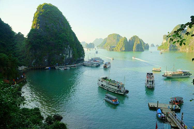 zatoka Halong Bay Wietnam ciekawostki atrakcje zabytki