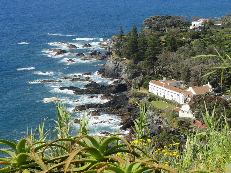 Miradouro do Pisao Furnas wody geotermalne Sao Miguel Azory ciekawostki atrakcje