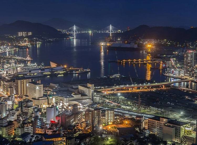noc miasto Nagasaki ciekawostki miasto Japonia Kiusiu