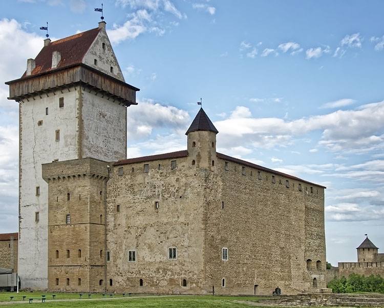 Narva zamek ciekawostki atrakcje zabytki zamki