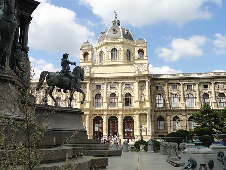 Naturhistorisches Museum Wiedeń ciekawostki Austria zabytki atrakcje