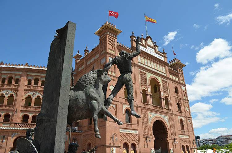 Plaza de Toros walki byków Madryt ciekawostki atrakcje Hiszpania