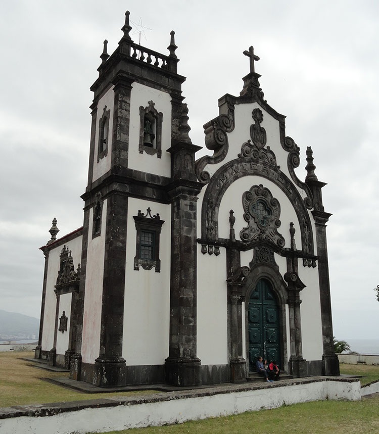 kaplica de Maede Deus Ponta-Delgada ciekawostki Sao Miguel Azory