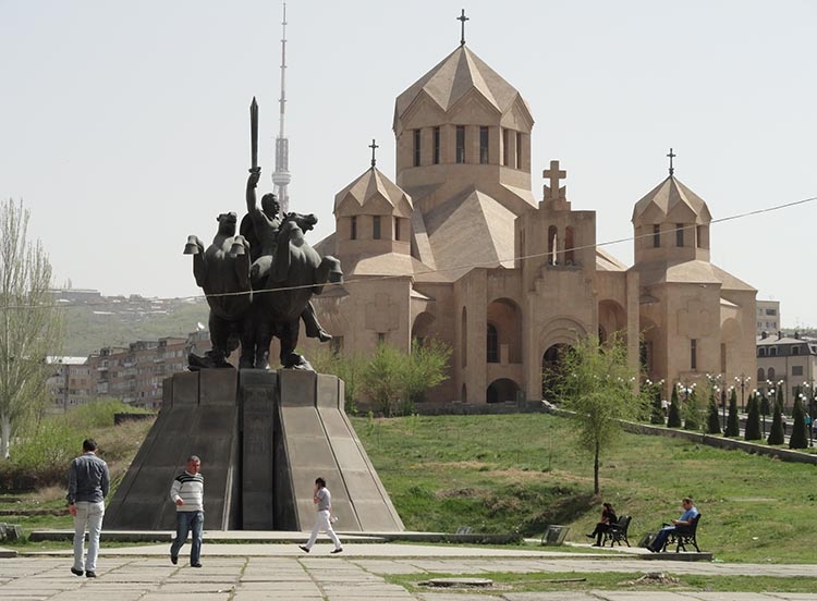 katedra Erywań ciekawostki atrakcje zabytki Armenia Yerevan