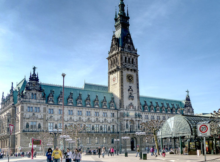 ratusz a Hamburgu atrakcje Niemcy miasto