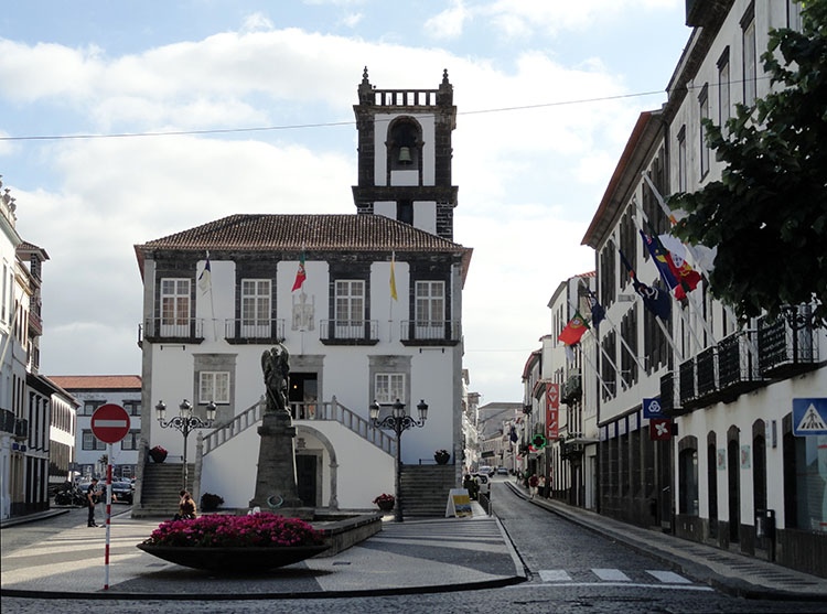 ratusz Ponta Delgada ciekawostki Sao Miguel Azory