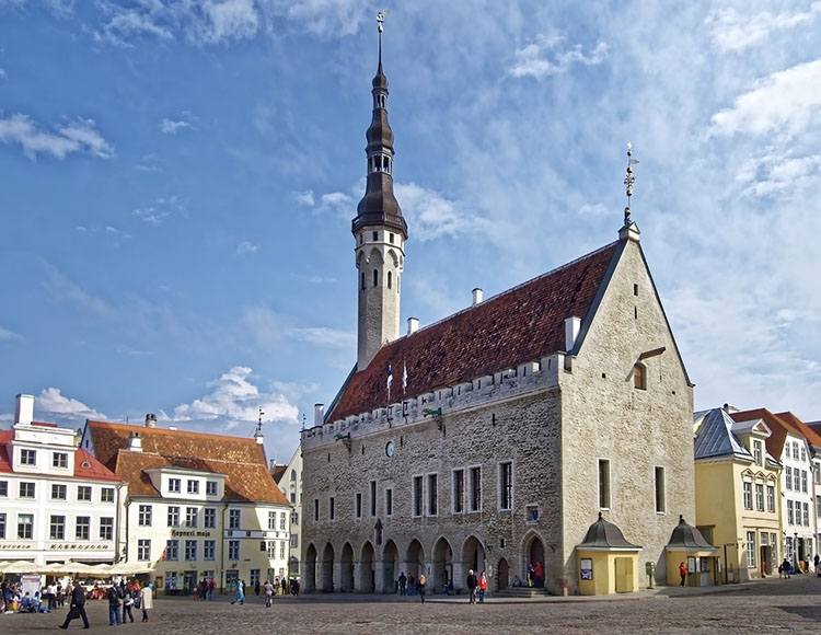ratusz Tallinn Estonia ciekawostki atrakcje