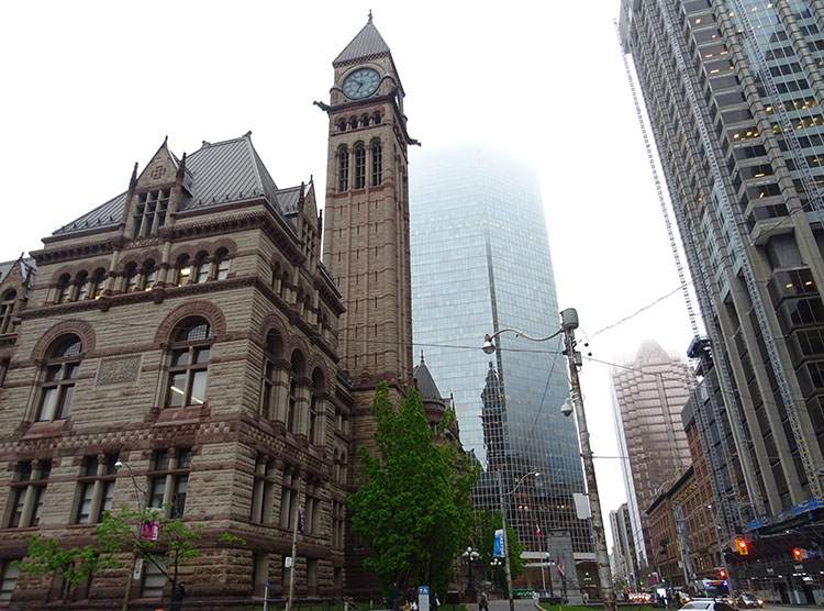 ratusz stary city hall Toronto ciekawostki Kanada atrakcje