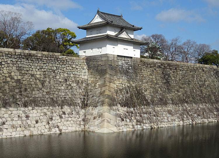 zamek Osaka ciekawostki historia Japonia zamki japońskie