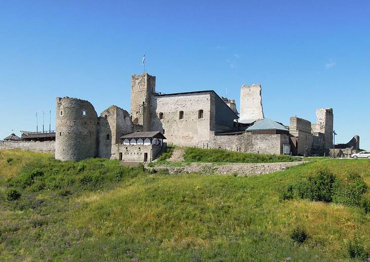 Rakvere zamek ciekawostki atrakcje zabytki zamki