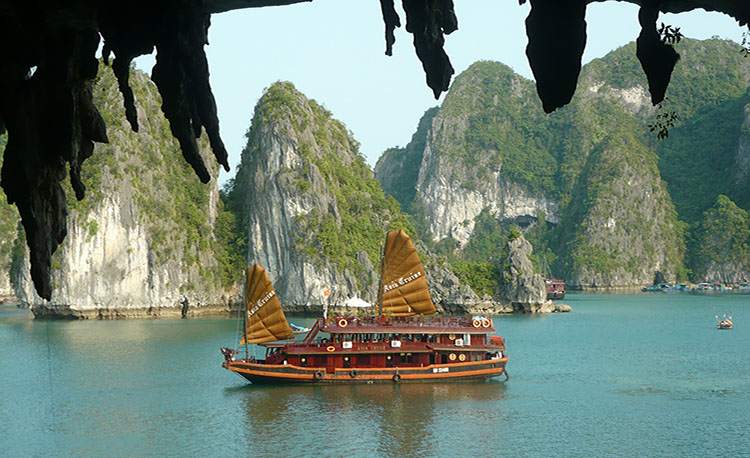 zatoka Halong Wietnam ciekawostki atrakcje zabytki