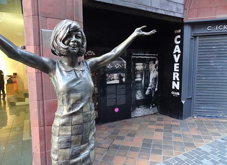 Cavern klub zespół The Beatles ciekawostki Beatlesi Liverpool