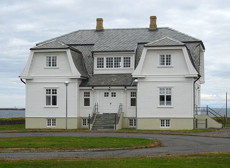 Hofdi House Reykjavik atrakcje ciekawostki Islandia