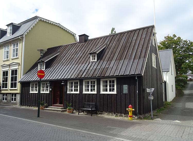 1762 zabytki dom Reykjavik atrakcje ciekawostki Islandia
