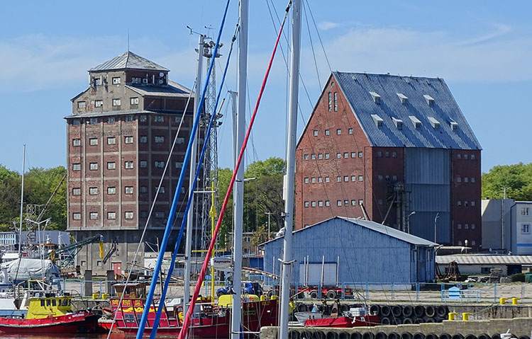 port Kołobrzeg ciekawostki atrakcje zabytki