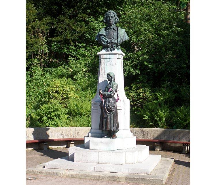 Adam Mickiewicz pomnik Krynica-Zdrój ciekawostki atrakcje