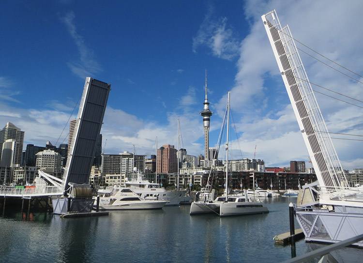 port most zwodzony Auckland ciekawostki Nowa Zelandia atrakcje